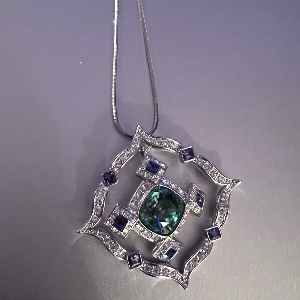 Nolan Miller Glamour Collection Melrose Avenue Rhinestone Pendant Necklace - Picture 2 of 4